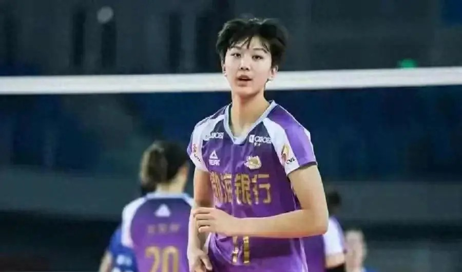 位主力球员, 技术还不够, 她很内向 位主力球员, 技术还不够, 她很内向