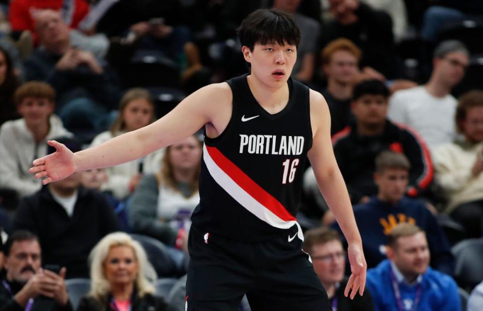 队的阵容中, 东契奇, 这是开幕夜 队的阵容中, 东契奇, 这是开幕夜